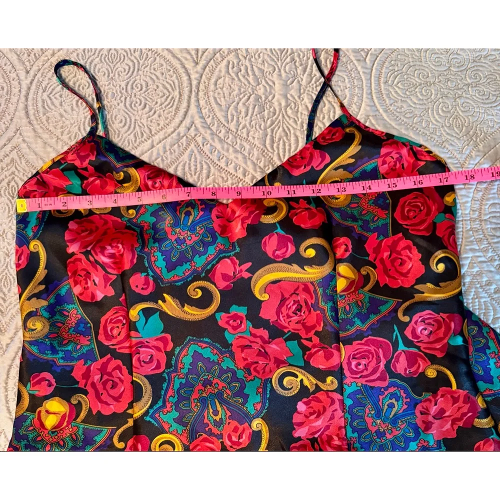 Lingerie Cacique matching camisole and short set in vibrant red floral design
